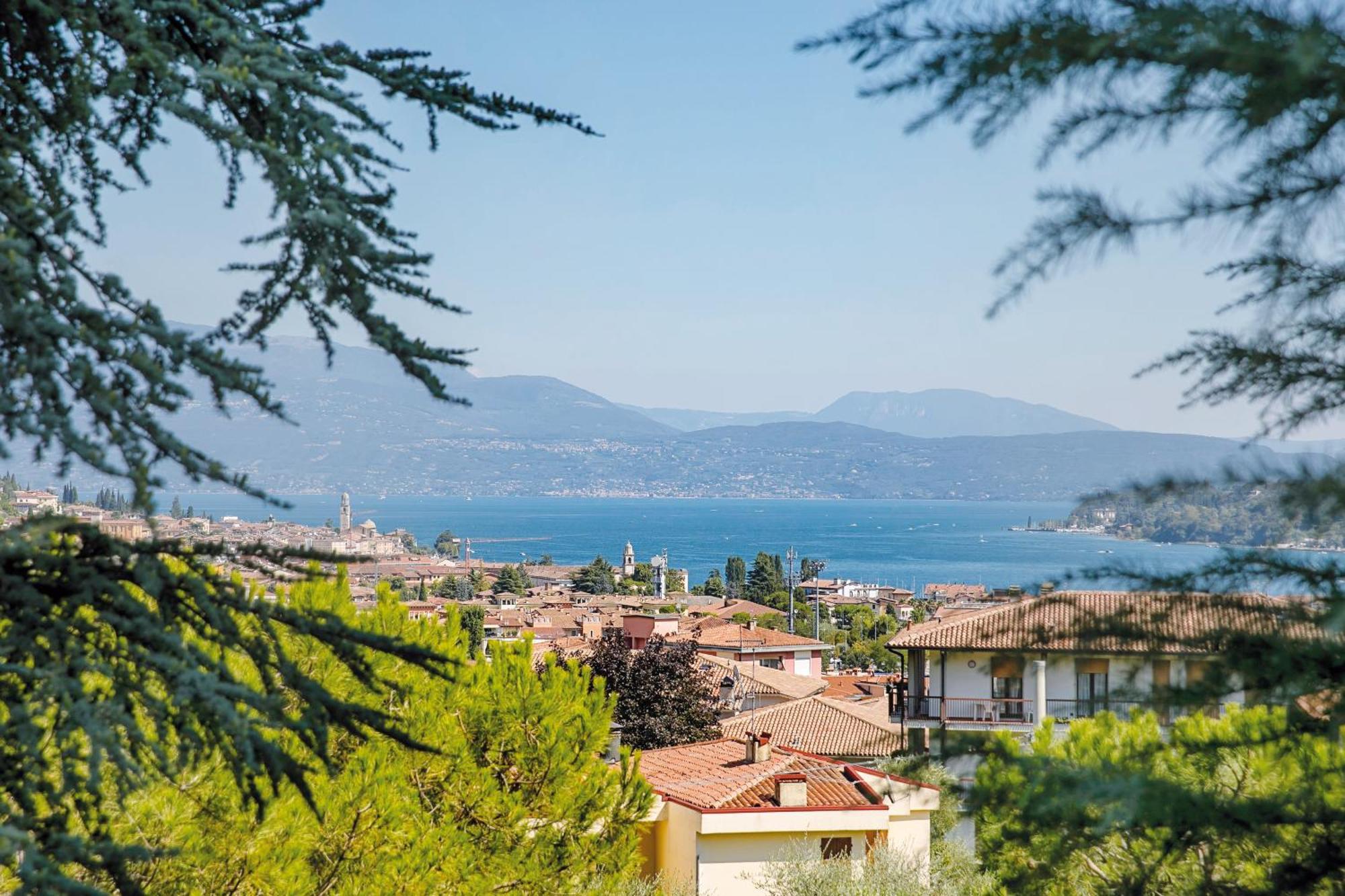 Villa Alberti 900M From Garda Lake - Happy Rentals サロ エクステリア 写真